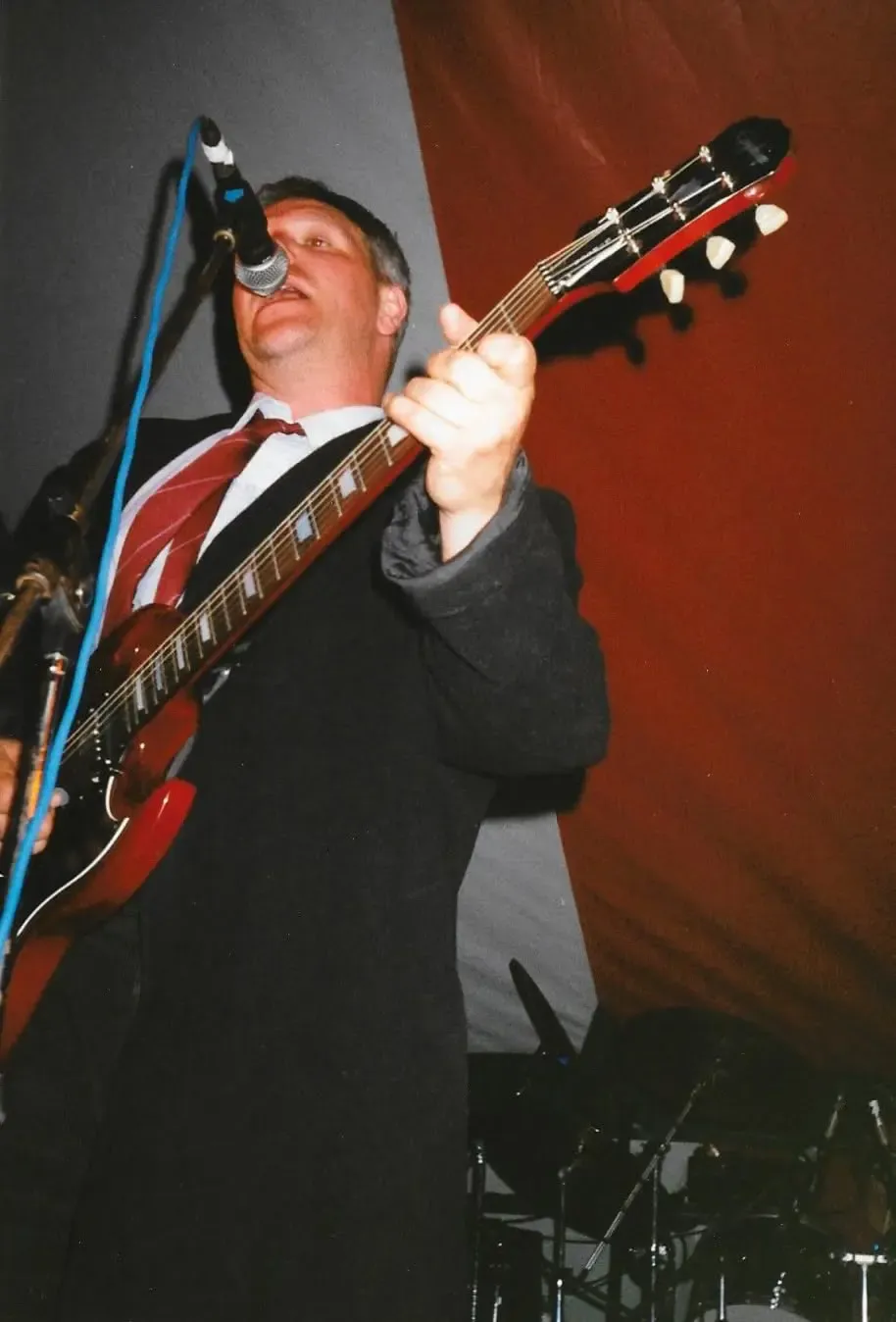 Cardiacs performing at Glastonbury Festival, 27 June 1999